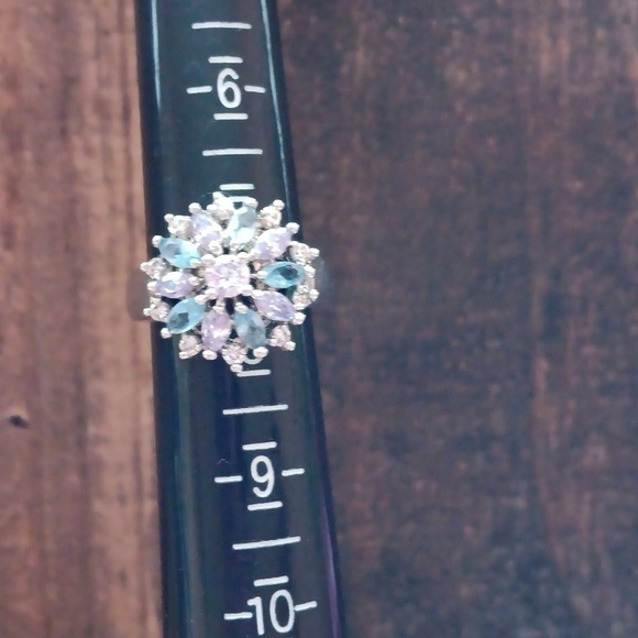 Silver Tone Rhinestone Flower Ring - Picture 4 of 13